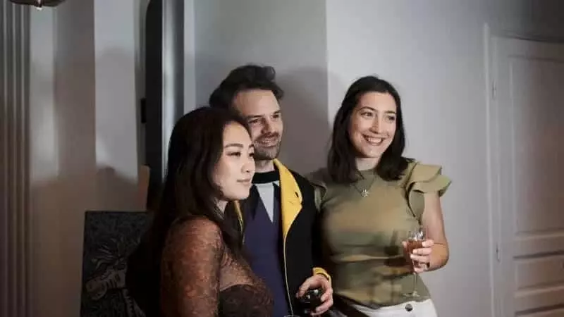 Deux invitées lors d’un événement à Paris
