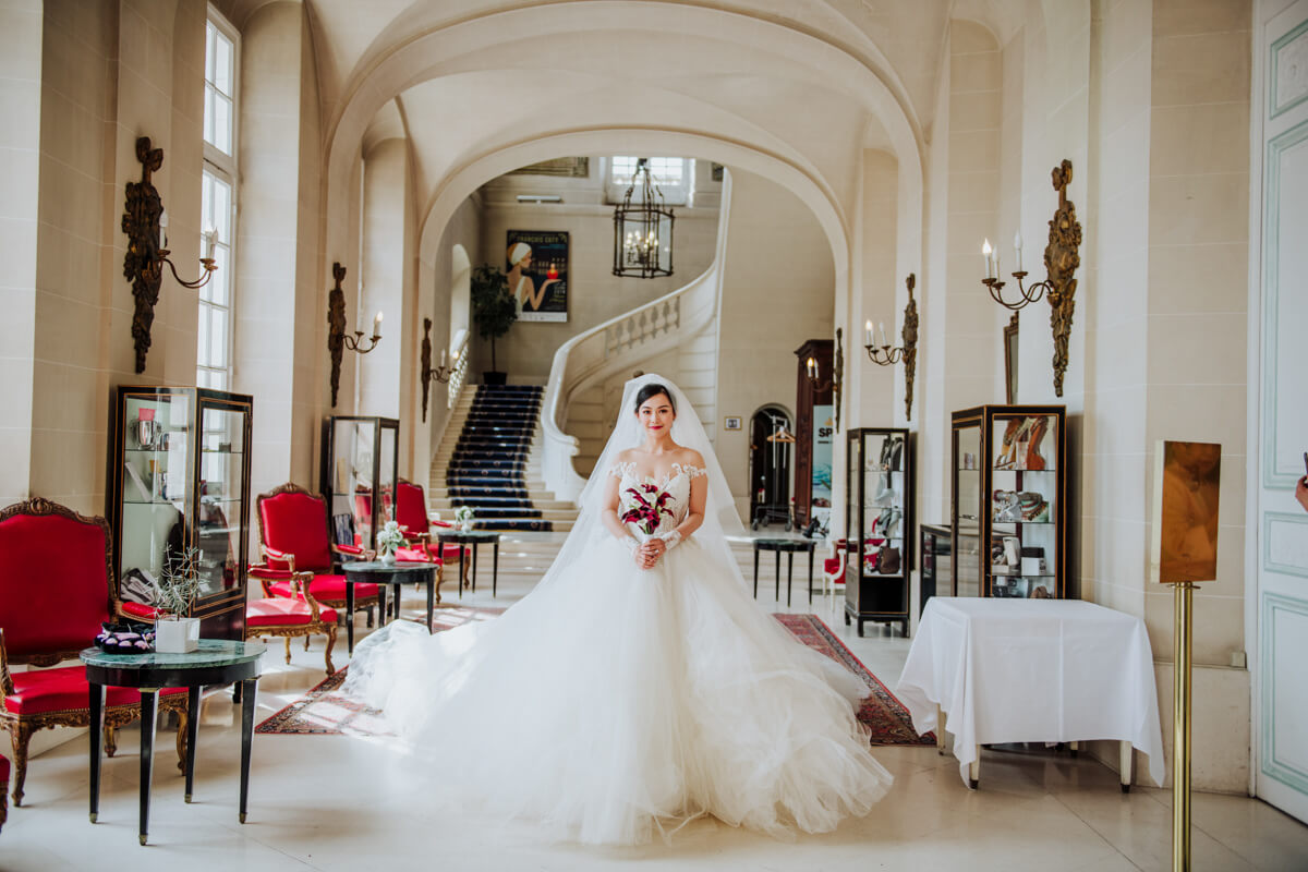Weeding image in château du Val-d'Oise