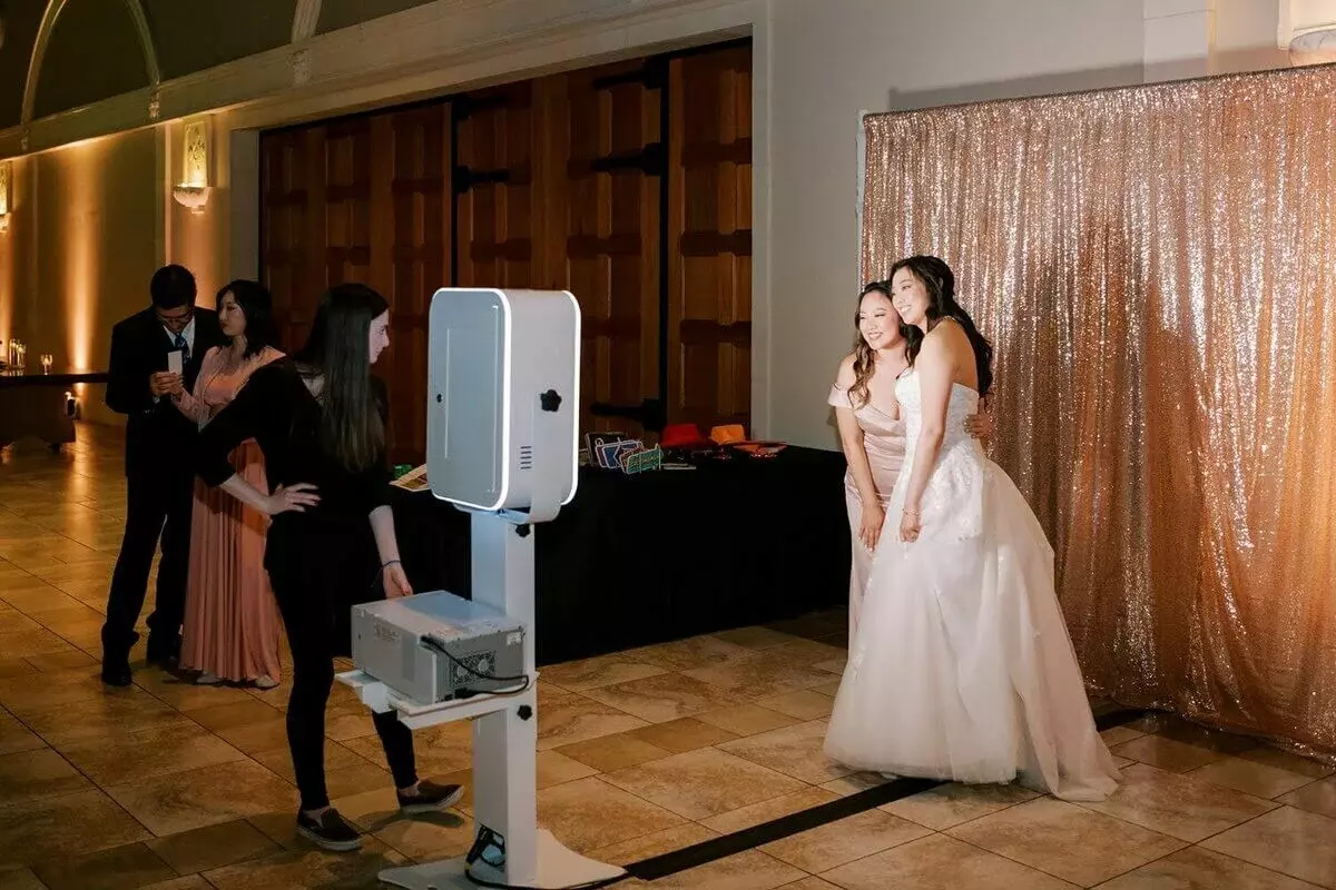 wedding bride photobooth image