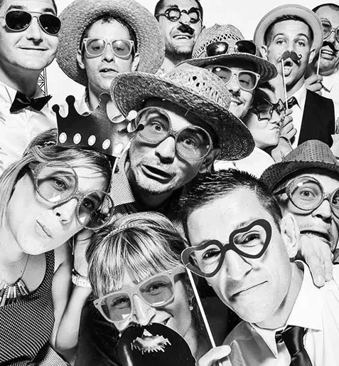 -photobooth anniversaire - photobooth baptême - photobooth Cergy - photobooth Corbeil-Essonnes - photobooth entreprise Paris - photobooth EVJF Paris - photobooth Île-de-France - photobooth mariage Paris - photobooth Melun - photobooth Pontoise - photobooth Yvelines - avis photobooth Paris - réservation photobooth Paris - Photobooth Paris contact - Photobooth Paris partenaires - Photobooth Paris équipe - videobooth 360 Paris-